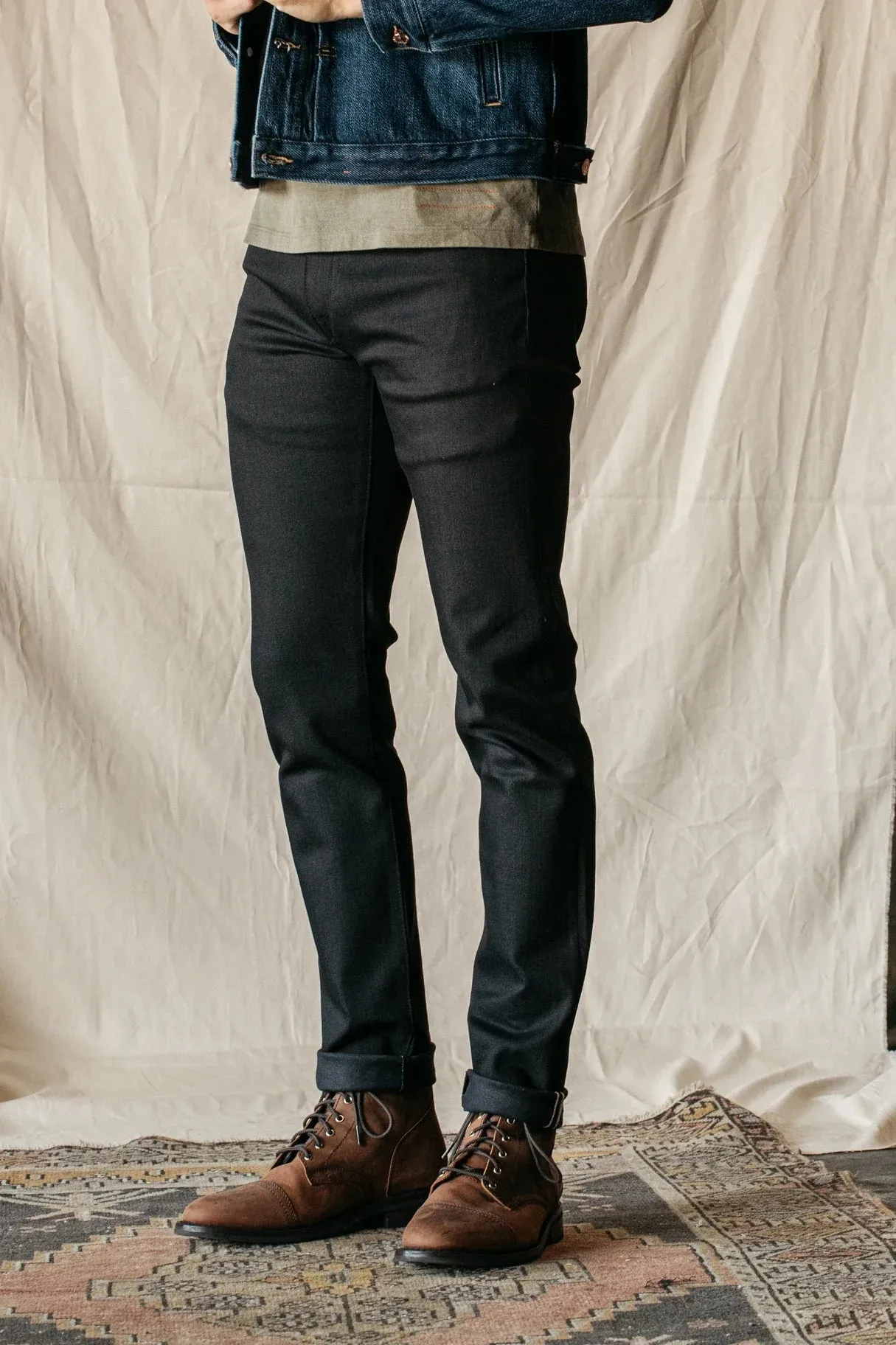 Kato - The Pen Slim 10.5 oz Selvedge Denim Jeans Raw